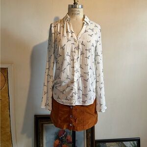 Express portofino slim blouse, birds, size small. NWT.